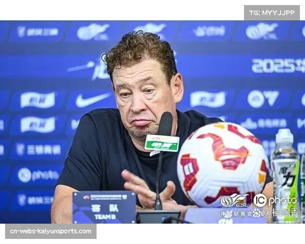 上海申花控球数据华丽但防守漏洞 斯卢茨基需平衡控场与防守 上海申花控球数据华丽但防守漏洞 斯卢茨基需平衡控场与防守